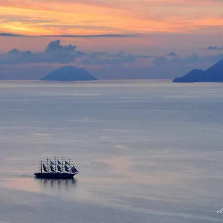 By The Lipari (Isola Lipari)